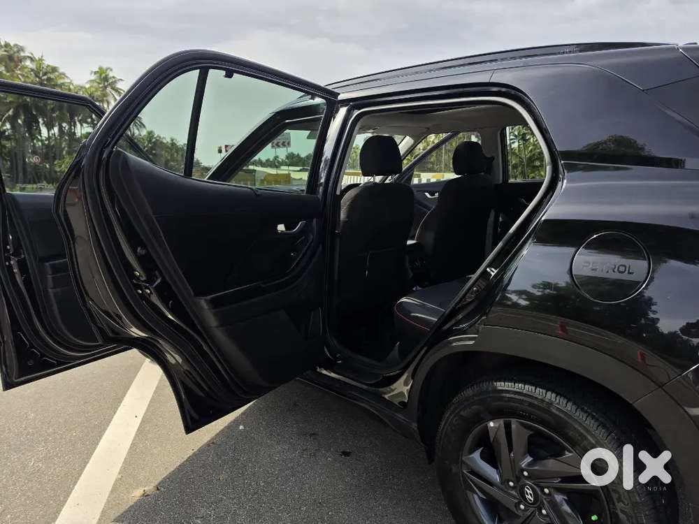 Hyundai Creta S+ Se Knight Edition

(black) - Well Maintained