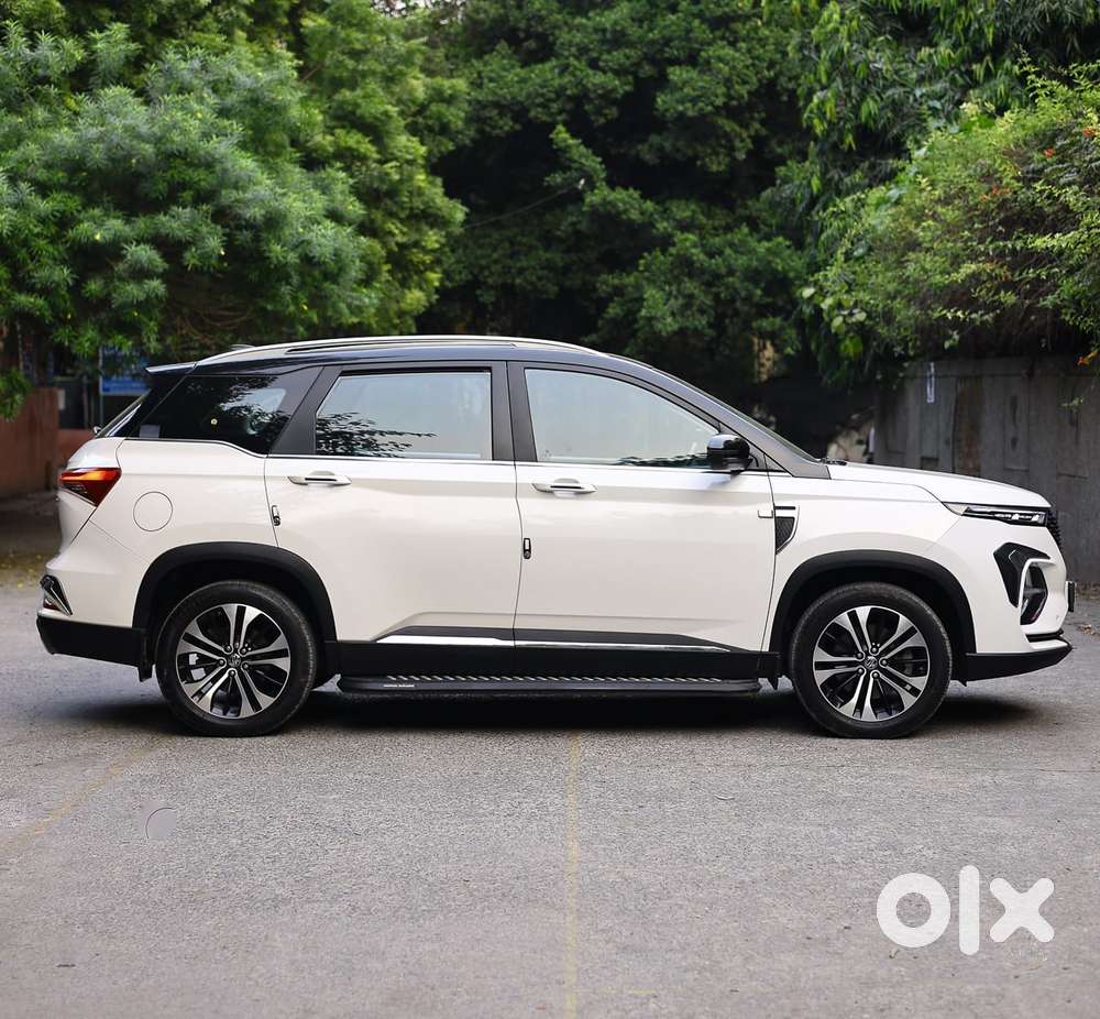 Mg Hector Plus Sharp Pro 1.5 Turbo Petrol 6 Str Dual Tone, 2023, Pet..
