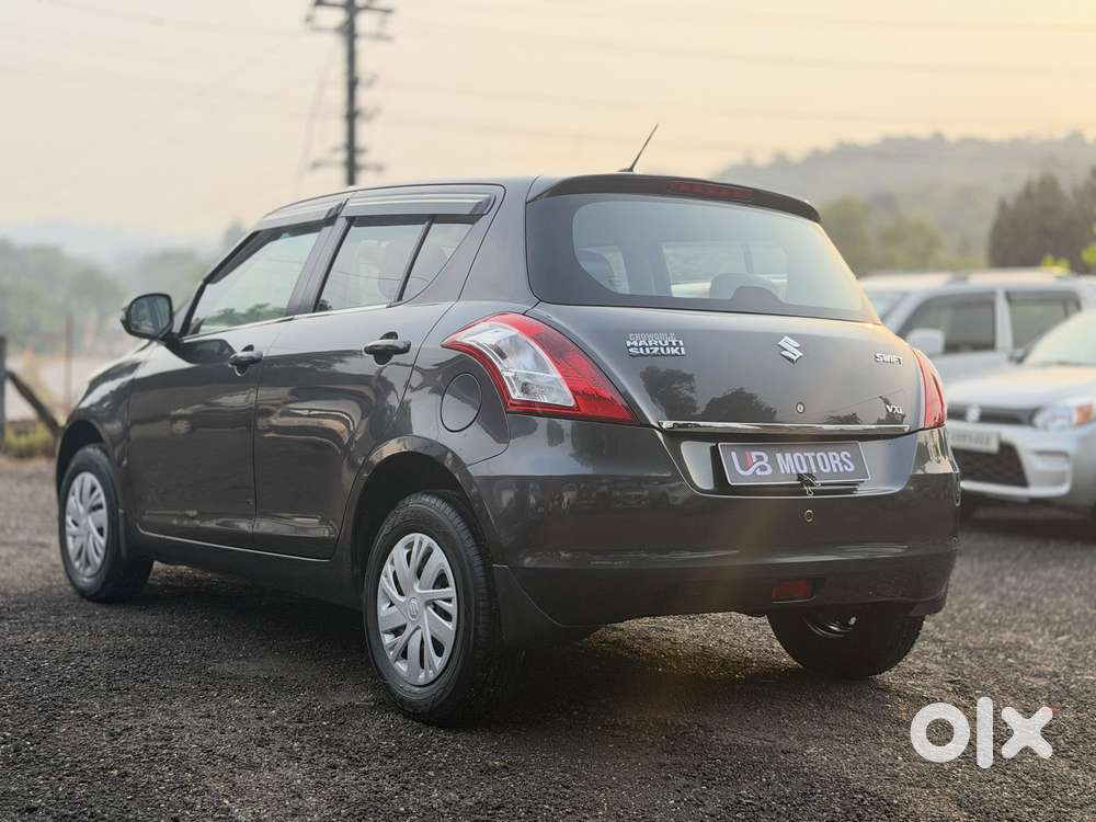 Maruti Suzuki Swift Vxi + Manual, 2017, Petrol