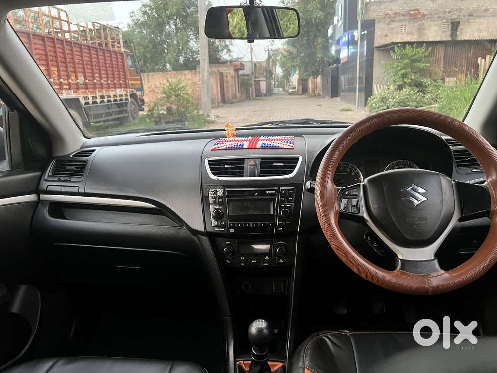 Maruti Suzuki Swift Zxi Plus Dual Tone, 2015, Petrol