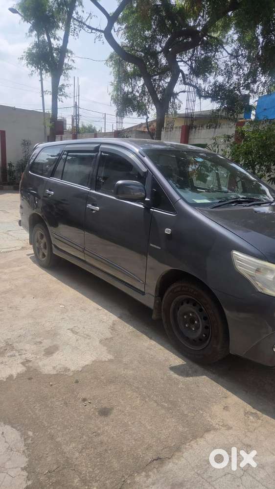 Toyota Innova Diesel 2015