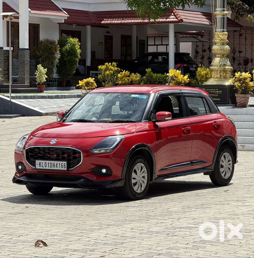 Maruti Suzuki New-gen Swift Vxi, 2025, Petrol