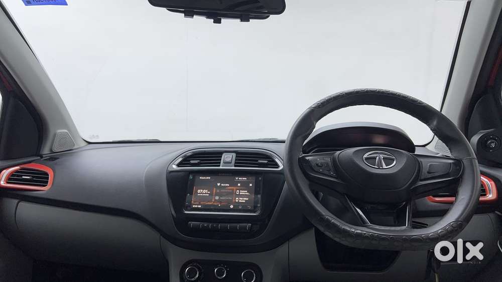 Tata Tiago Xza, 2021, Petrol