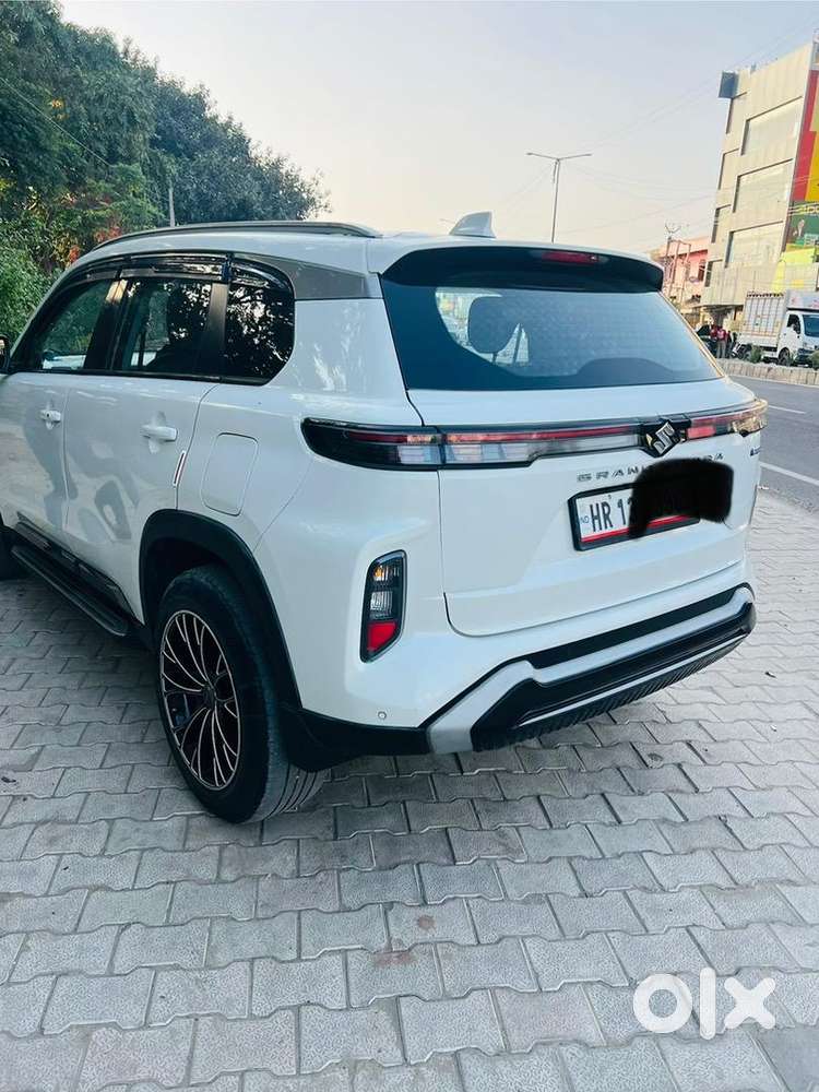 Maruti Suzuki Grand Vitara 2023 Cng & Hybrids Well Maintained