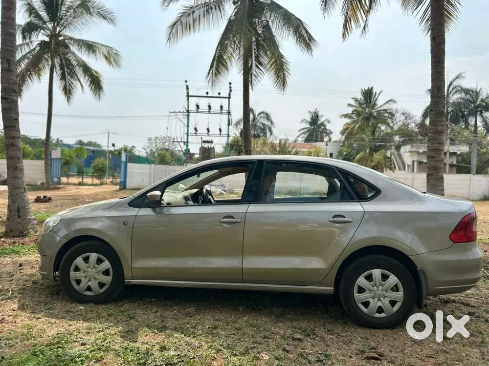 Skoda Rapid 2013 Diesel  Excellent Condition  Smooth Engine