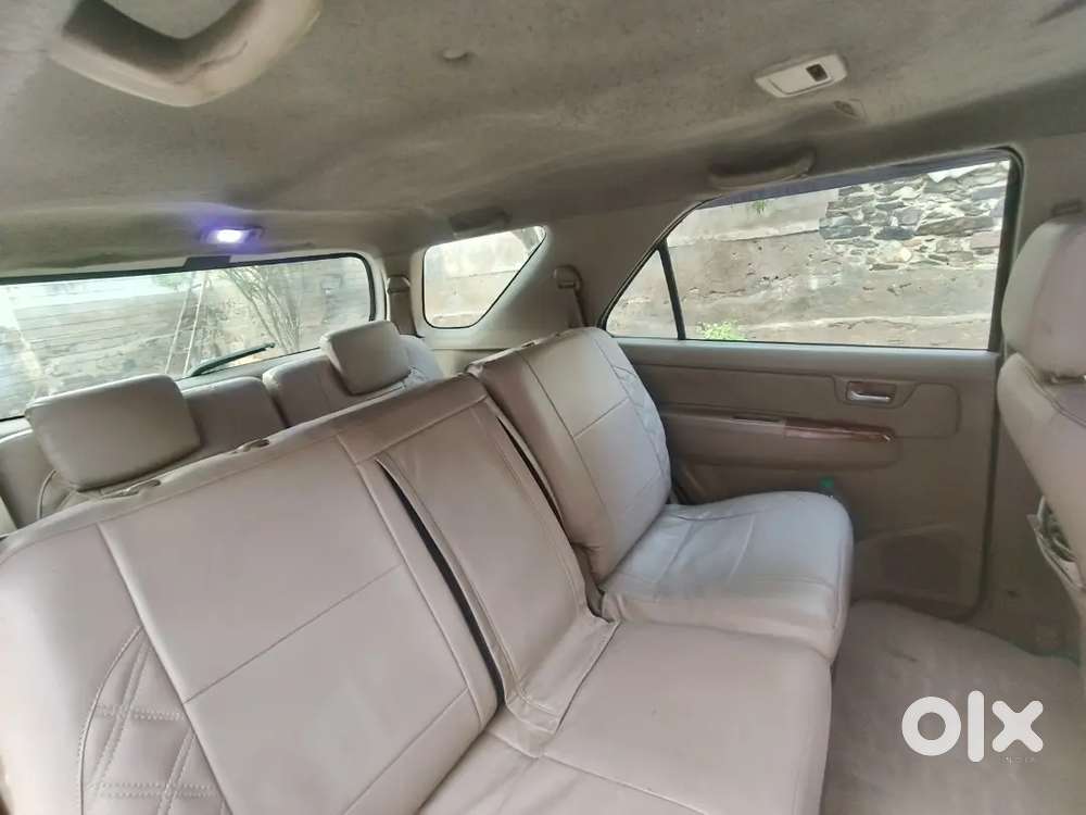 Toyota Fortuner Diesel 2011