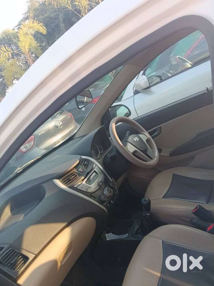 Hyundai Eon Sportz, 2011, Petrol