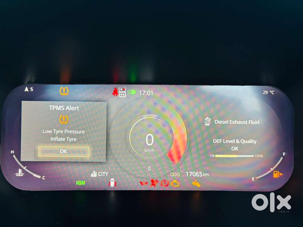 Tata Safari Pure Plus S Dark Edition, 2025, Diesel