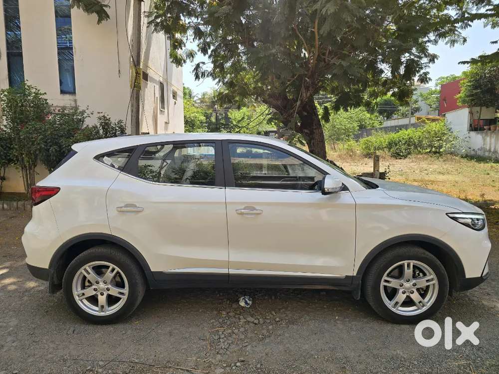Mg Zs Ev 2025 Electric 10000 Km Driven