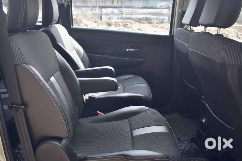 Maruti Suzuki Xl6 1.5 Zeta At, 2022, Petrol