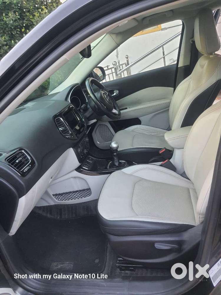 Jeep Compass 2.0 Limited Option Black, 2018, Diesel