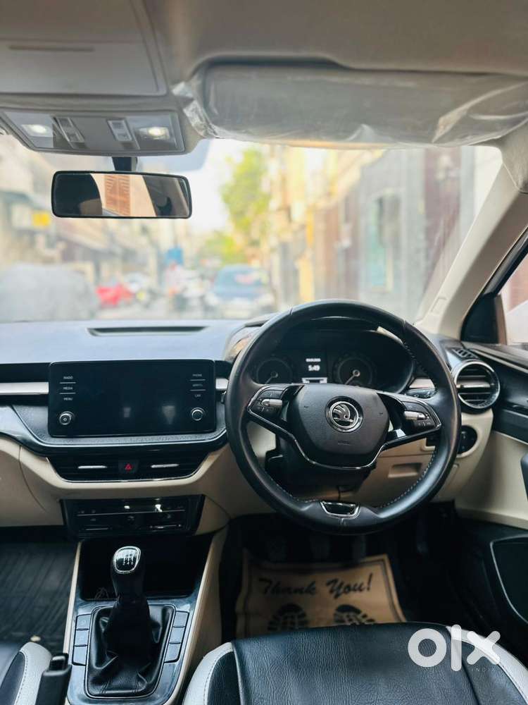 Skoda Slavia 1.0 Ambition Tsi, 2024, Petrol