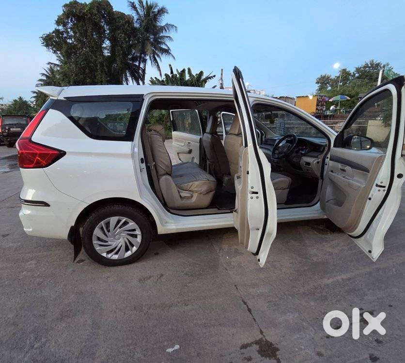 Maruti Suzuki Ertiga Vxi, 2023, Petrol