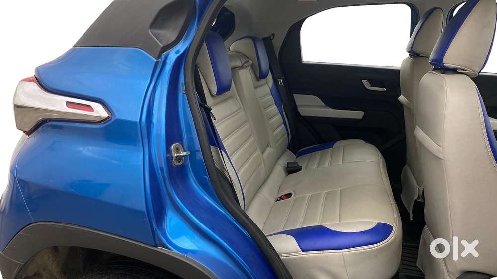 Tata Punch 1.2 Revotron Creative Amt Dual Tone, 2022, Petrol
