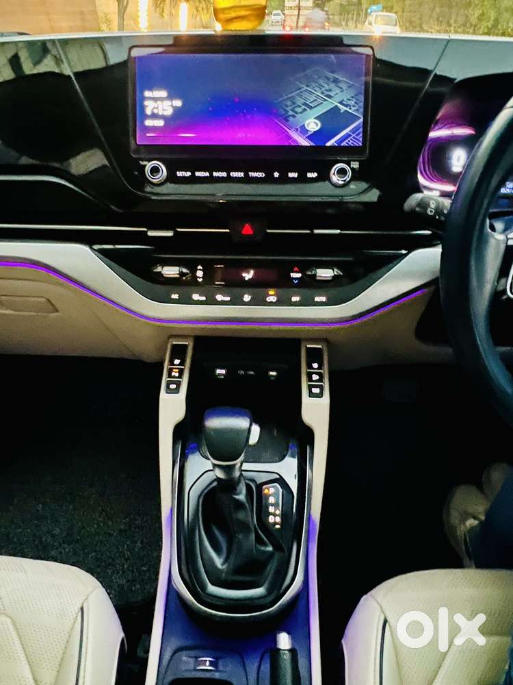 Kia Carens 1.5 Luxury Plus Diesel At 6 Str, 2022, Diesel