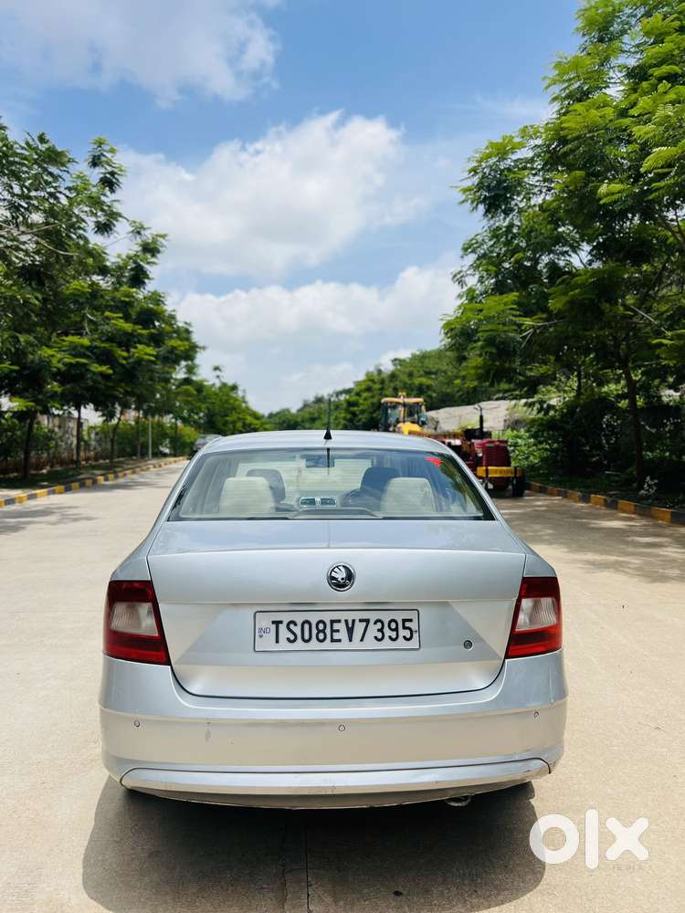 Skoda Rapid 1.5 Tdi At Elegance Plus, 2015, Diesel