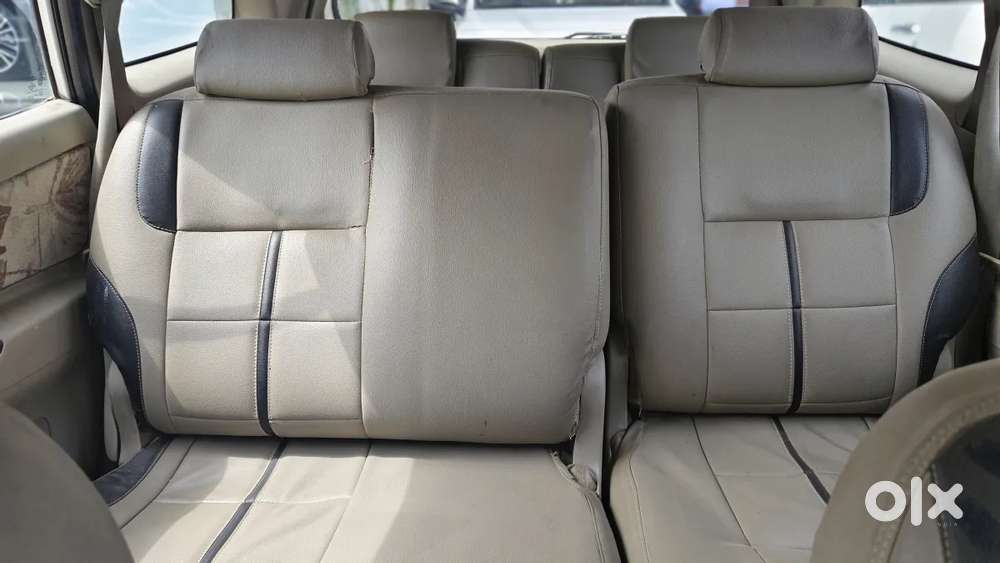 Toyota Innova 2.5 E 8 Str, 2010, Diesel