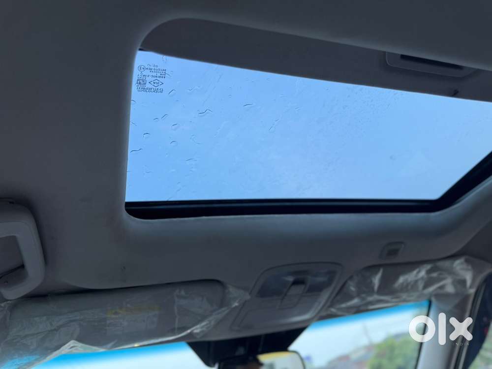 Mahindra Xuv300 Petrol 2023 Top Modal