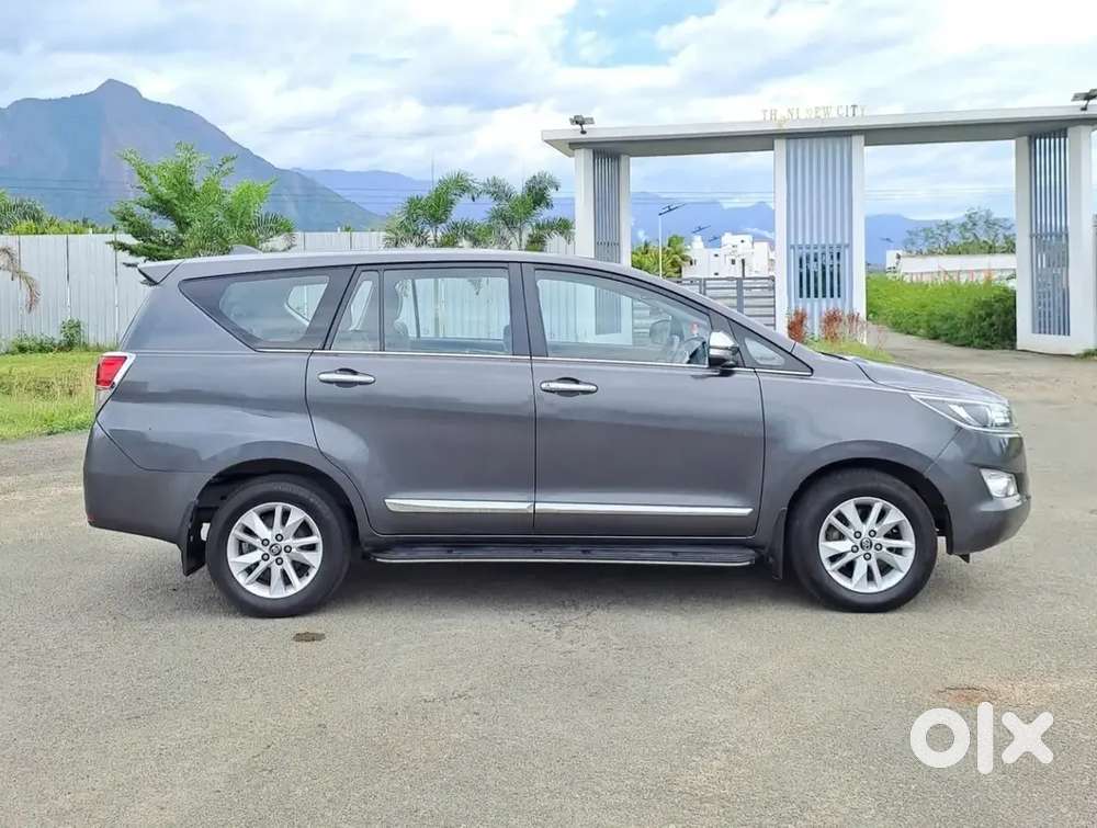 Toyota Innova Crysta 2017 Diesel 154000 Km Driven