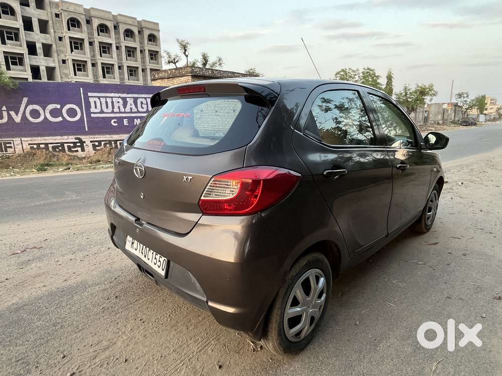 Tata Tiago 1.2 Revotron Xt (o), 2016, Petrol