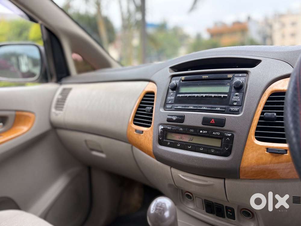 Toyota Innova 2.5 Vx 8 Str Bs-iii, 2009, Diesel