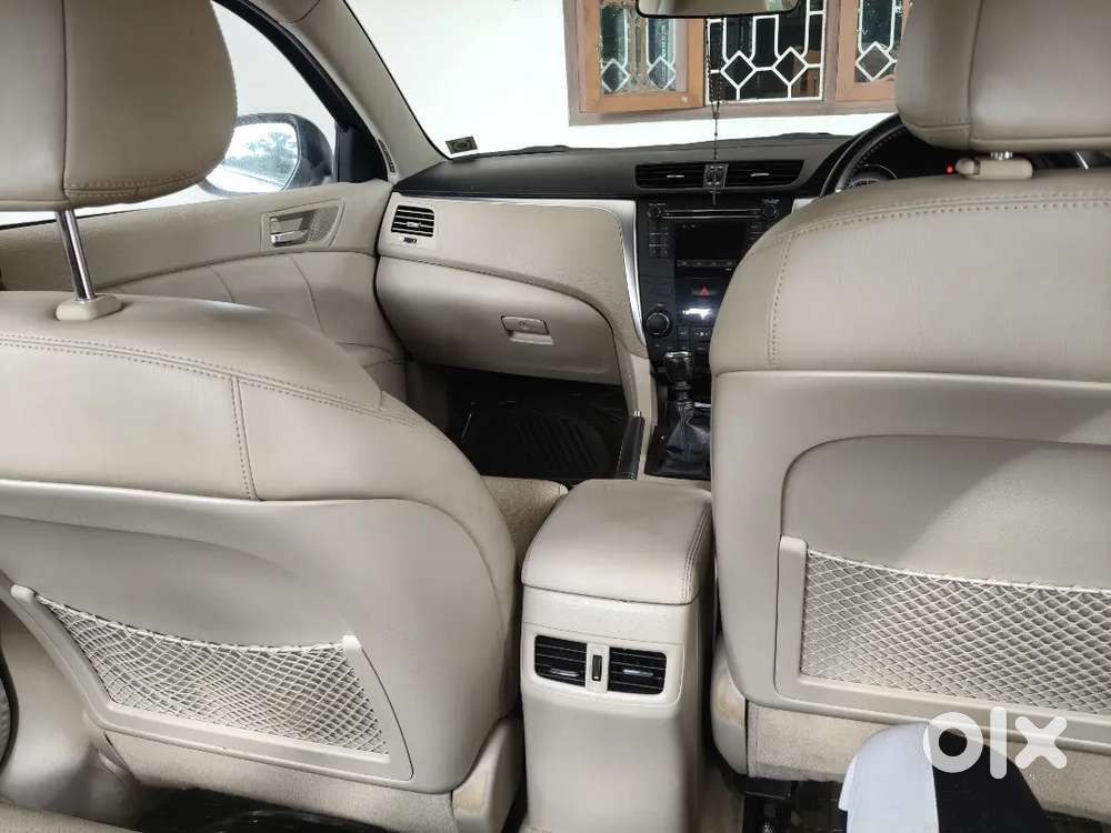 Maruti Suzuki Kizashi 2012