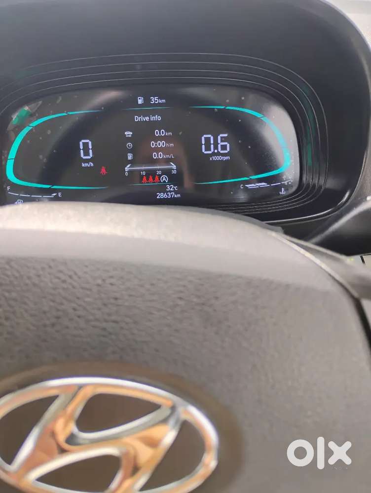 Hyundai Venue Petrol 2025