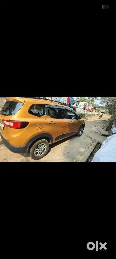 2nd Renault Triber 2020 Petrol Manual