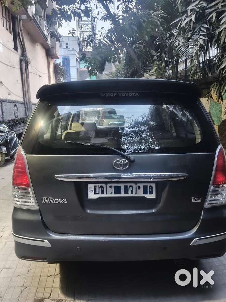 Toyota Innova 2009 Diesel Very Well Maintained - Single Owned