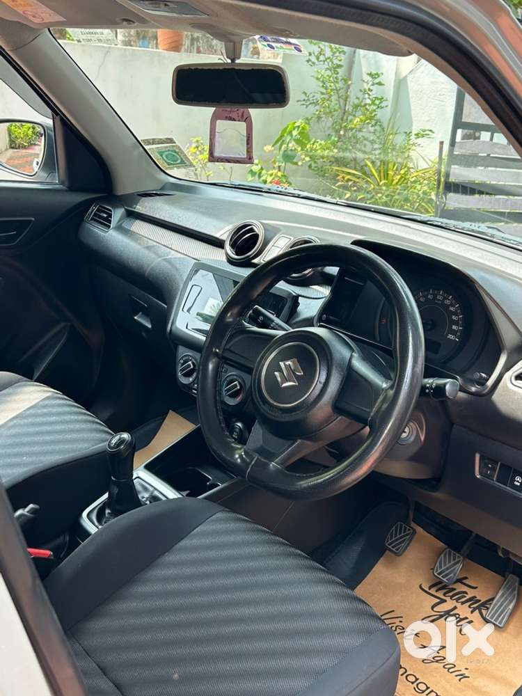 Maruti Suzuki Swift 2022 Petrol 42000 Km Driven
