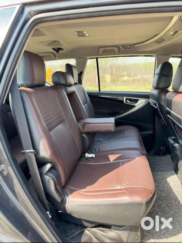 Toyota Innova Crysta 2018 Diesel Well Maintained