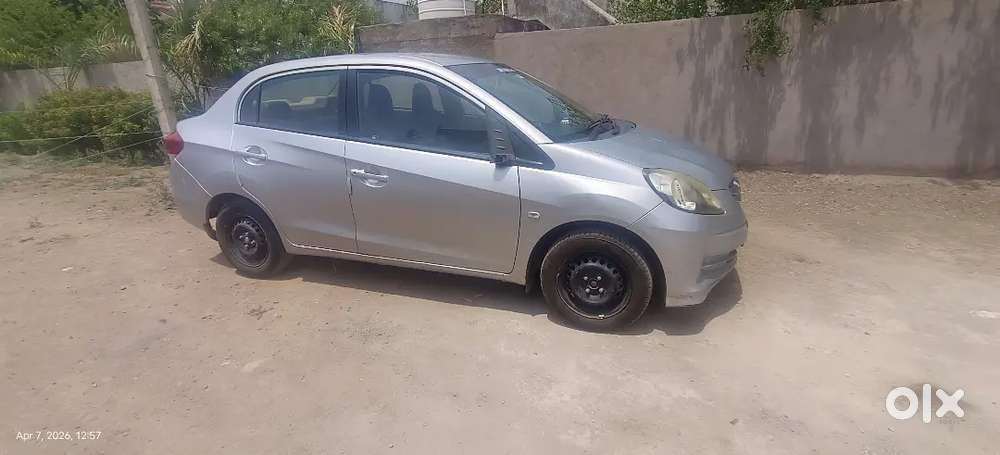 Honda Amaze 2013 Petrol Well Maintained