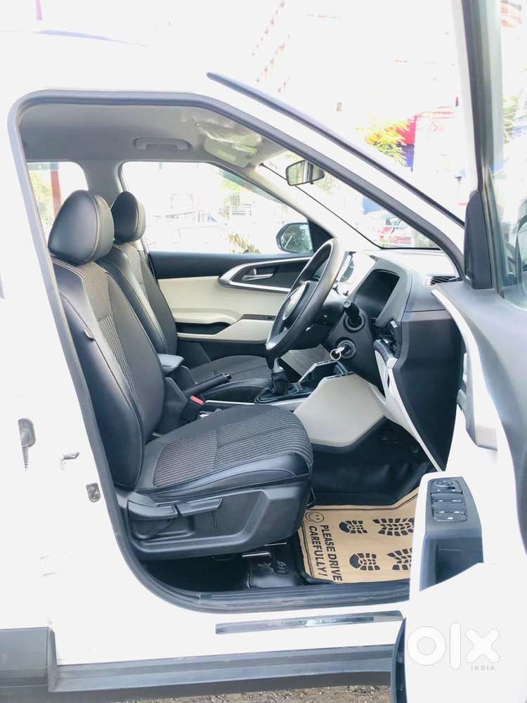 Kia Carens 1.5 Prestige 7 Str, 2023, Petrol