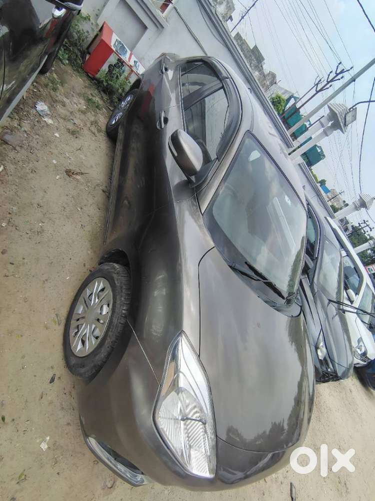 Maruti Suzuki Swift Dzire 1.3 Vxi, 2022, Cng & Hybrids