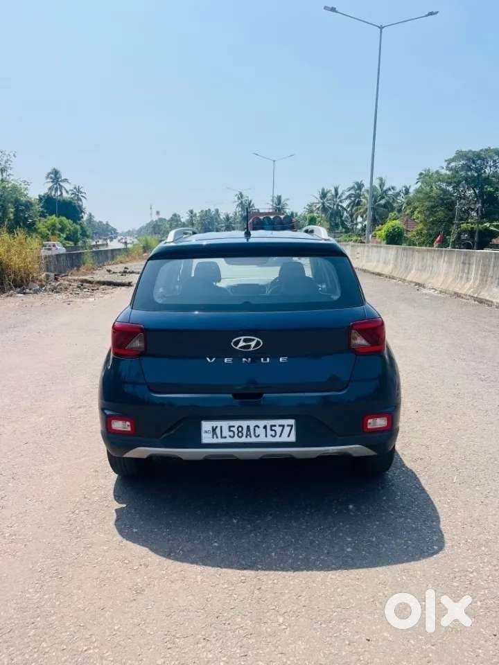 Hyundai Venue S 1.2 Petrol, 2019, Petrol
