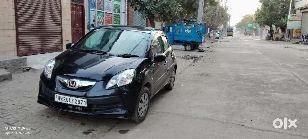 Honda Brio Petrol Mt 2014