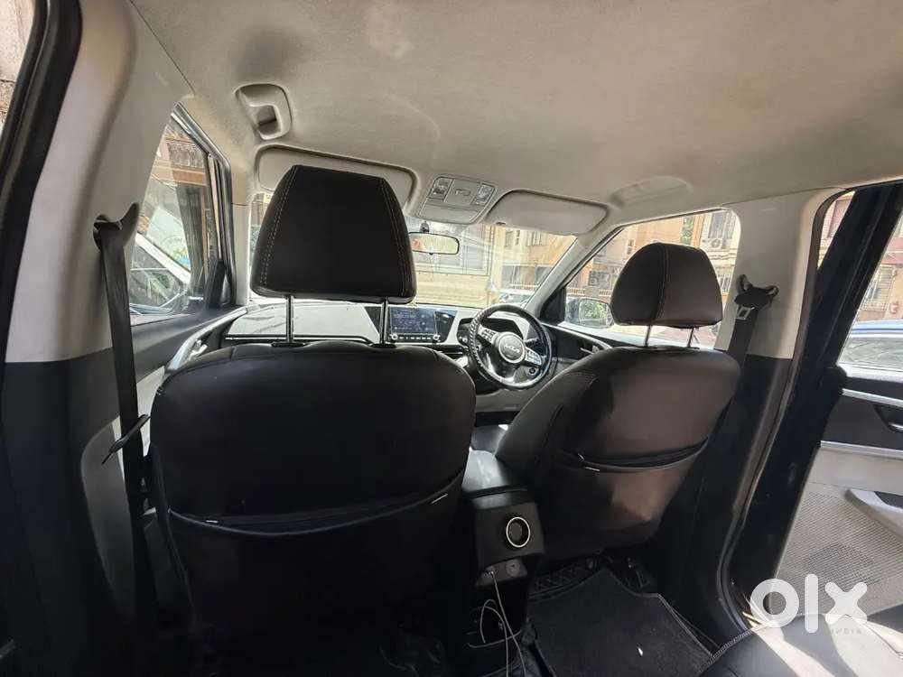 Kia Carens 2023 Petrol Good Condition