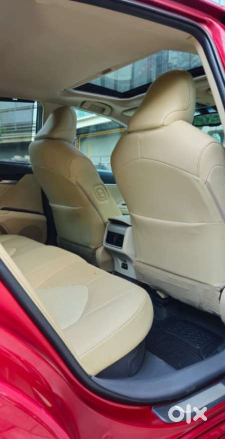 Toyota Camry Hybrid, 2019, Petrol