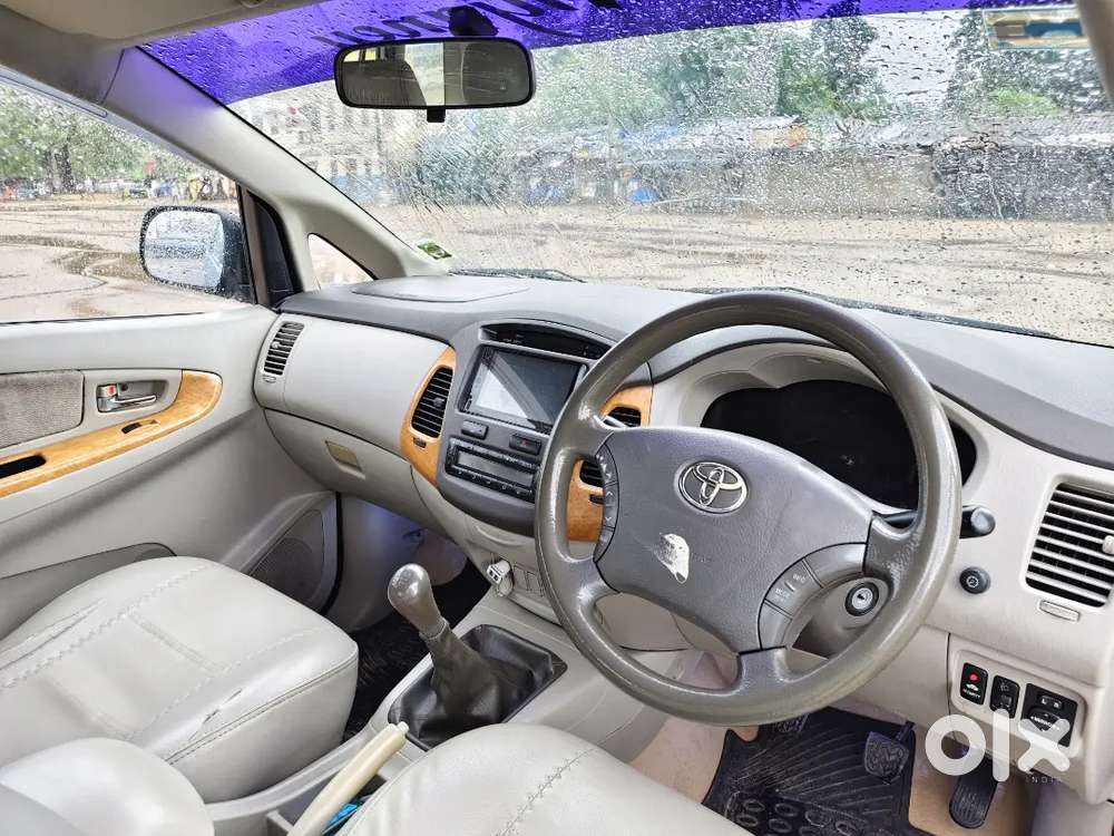 Toyota Innova V 2009