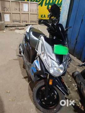 Dio scooty shop second hand olx