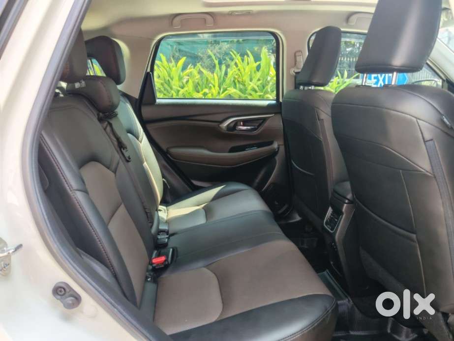 Toyota Urban Cruiser Hyryder 1.5 V Hybrid, 2025, Petrol