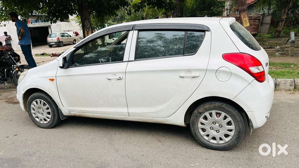 Hyundai Car Manual Petrol 2011