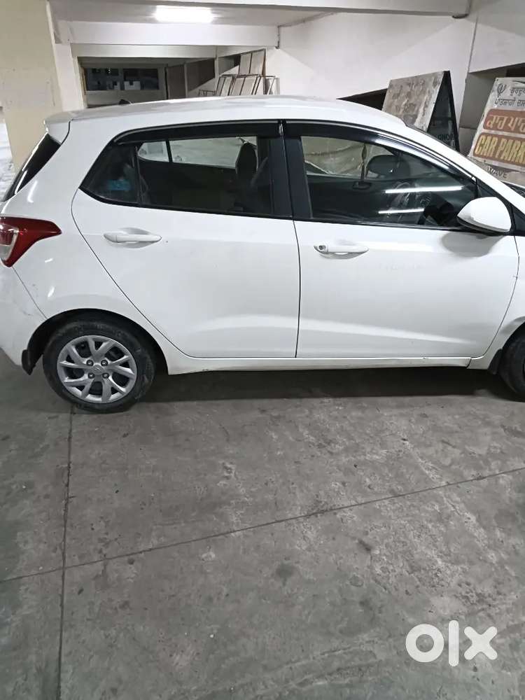 Hyundai Grand I10 2018 Petrol White Car