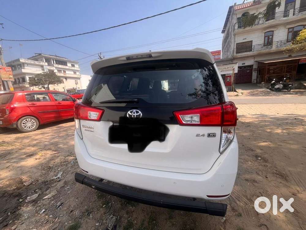 Toyota Innova Crysta 2023 Diesel 60000 Km Driven
