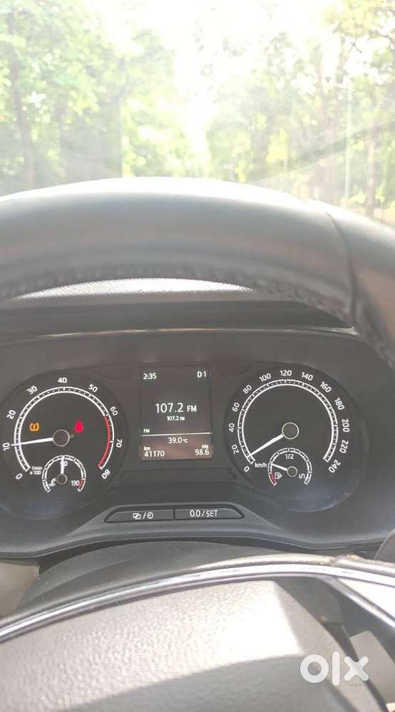 Skoda Slavia 1.0 Ambition Tsi At, 2022, Petrol