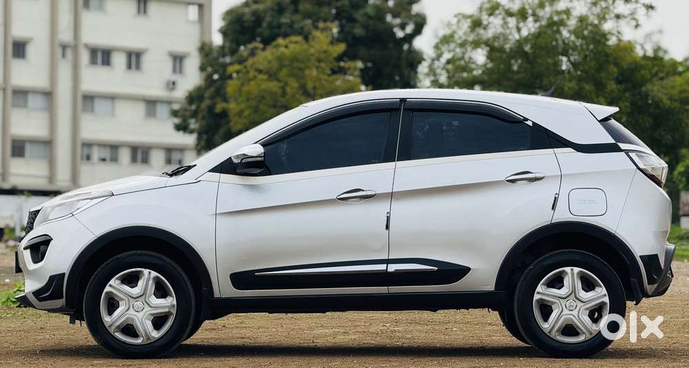 Tata Nexon 1.2 Revotron Xm (s), 2019, Petrol