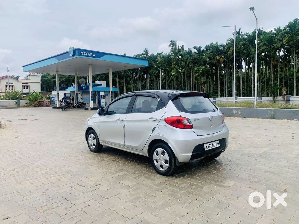 Tata Tiago 1.2 Revotron Xt (o), 2016, Petrol