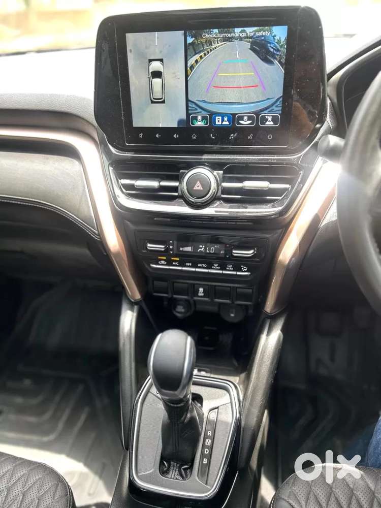Maruti Suzuki Grand Vitara 1.5 Alpha Plus Intelligent Hybrid Ecvt, 2..