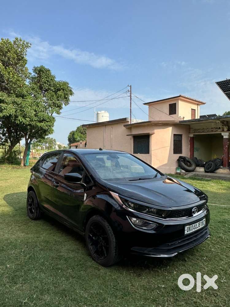 Tata Altroz Petrol 2022