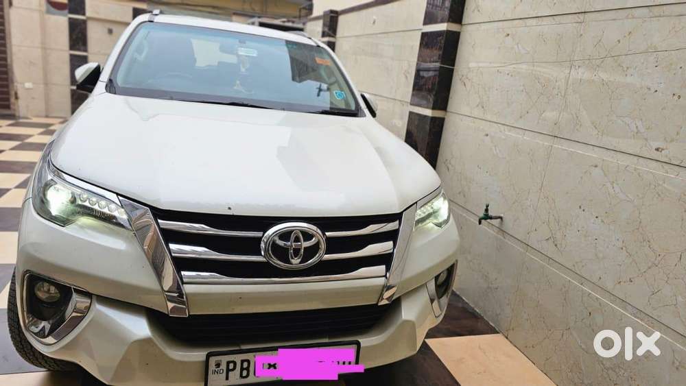 Toyota Fortuner 2011-2016 4x4 At, 2017